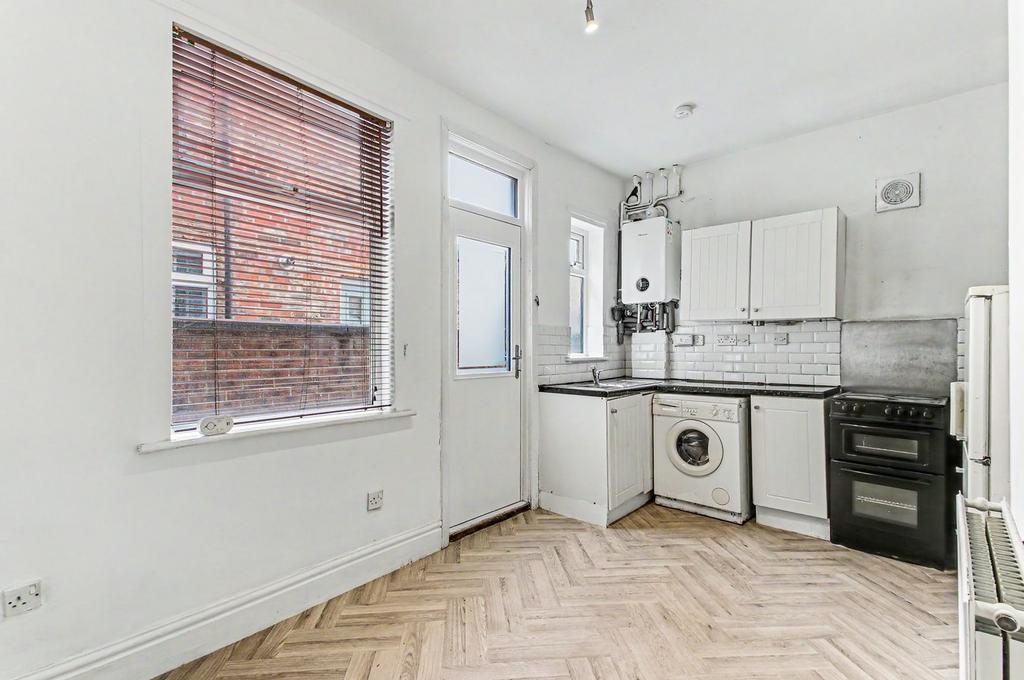 House in Trafford, Greater Manchester - View 5