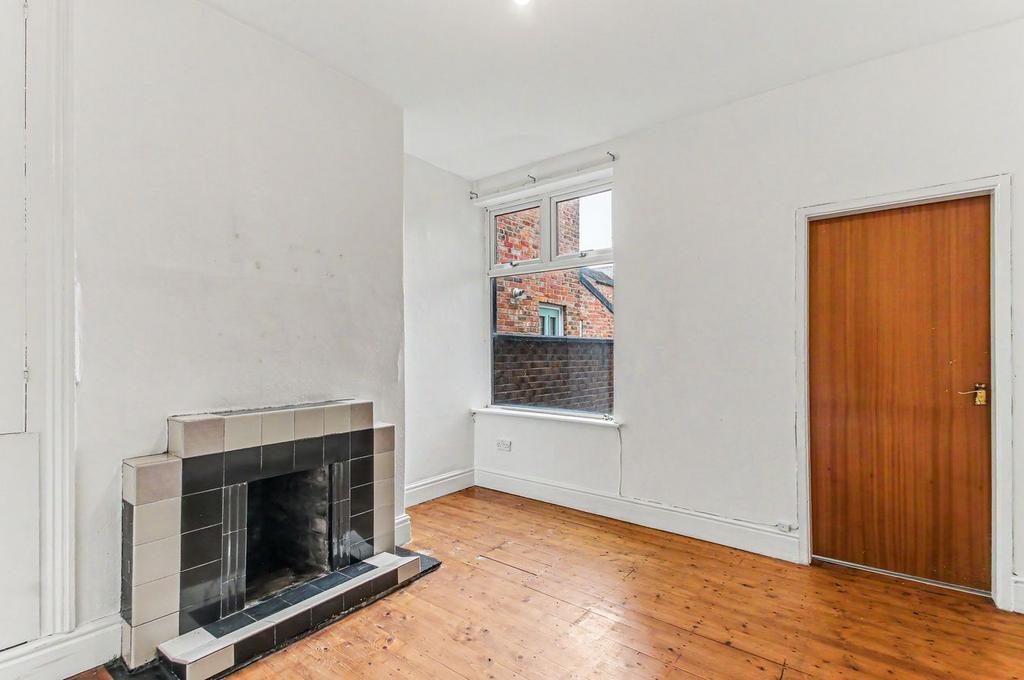 House in Trafford, Greater Manchester - More