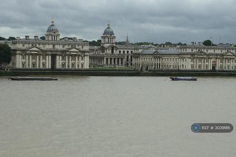 2 bedroom flat to rent, Admirals Tower, London, SE10