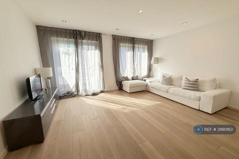 3 bedroom terraced house to rent, Cinnamon St, London, E1W