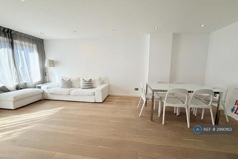 3 bedroom terraced house to rent, Cinnamon St, London, E1W
