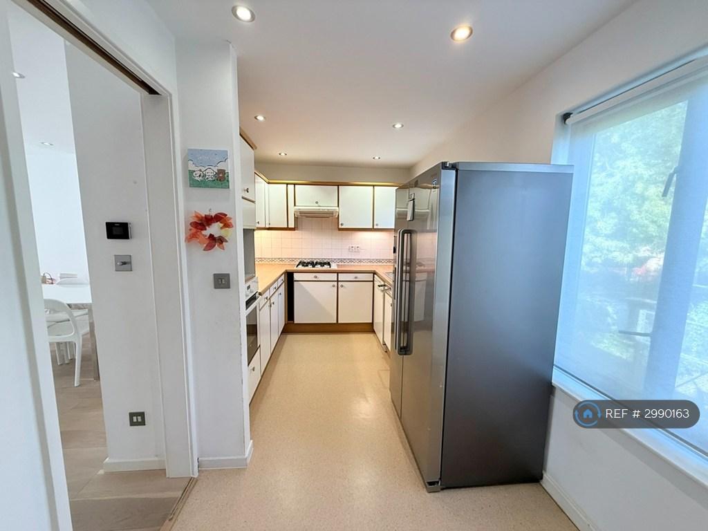 House in London, St. George in the East, Wapping - View 5