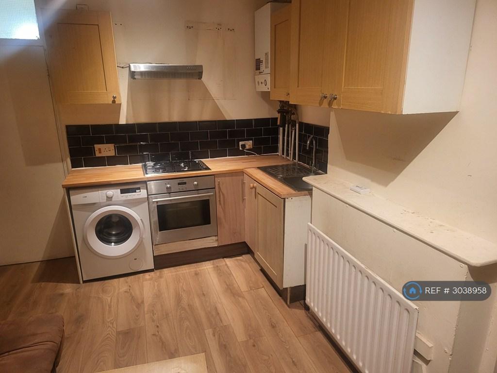 Apartment in London - View 2