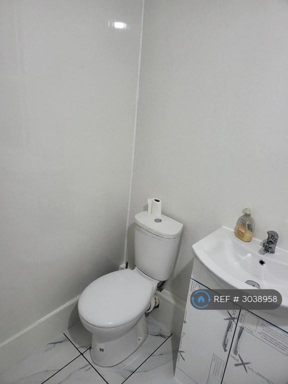 Apartment in London - More