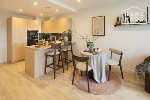 1 bedroom apartment to rent, Pearl Yard, Biscuit Walk, SE16