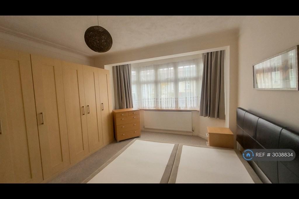 House in Ilford - View 3