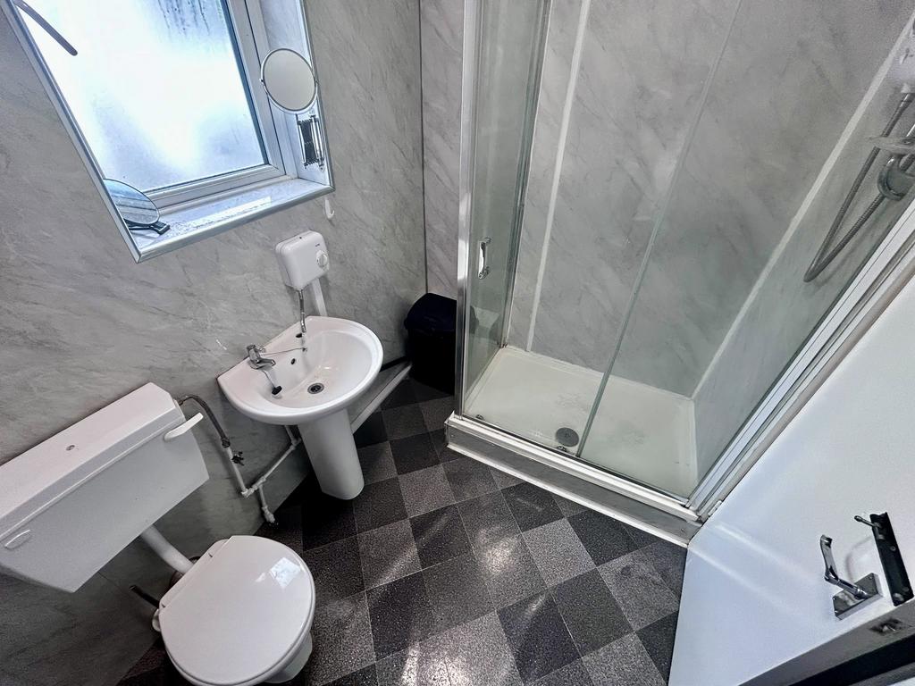 House in Birmingham - View 5
