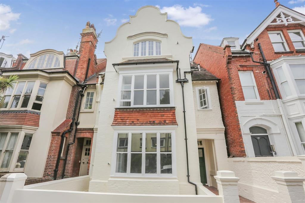 Apartment in Brighton, West Hill, Brunswick - View 2