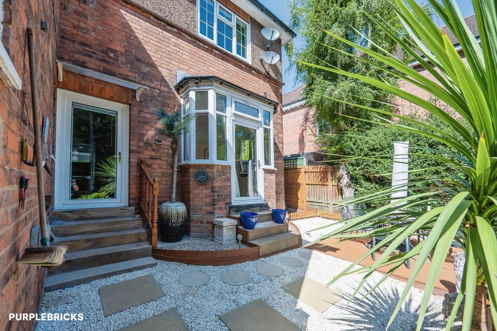 Apartment in Sutton Coldfield, Driffold - More