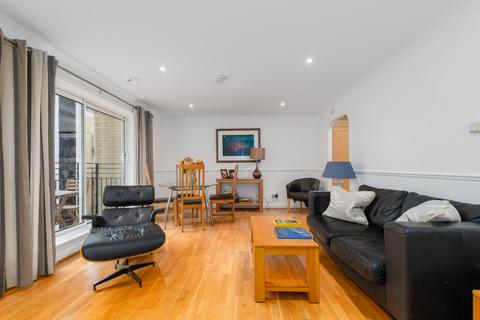 2 bedroom flat for sale, High Timber Street, London, EC4V