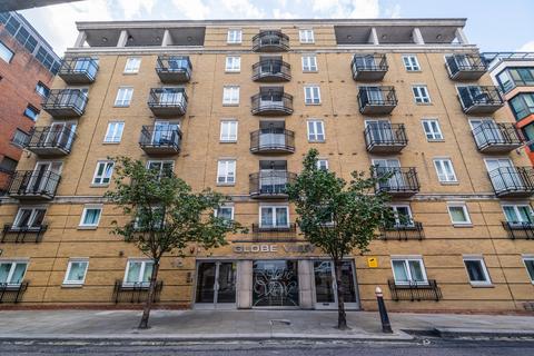 2 bedroom flat for sale, High Timber Street, London, EC4V