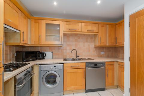 2 bedroom flat for sale, High Timber Street, London, EC4V