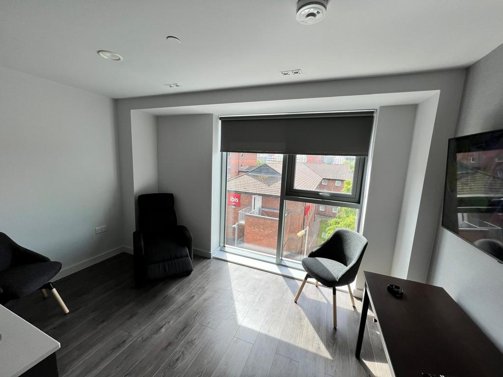 Apartment in Liverpool - View 2