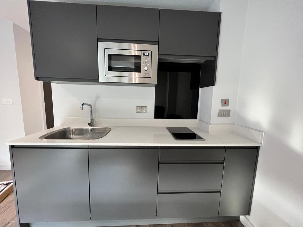 Apartment in Liverpool - More