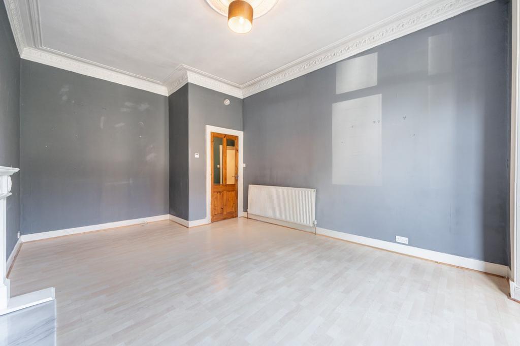 Apartment in Glasgow - View 3