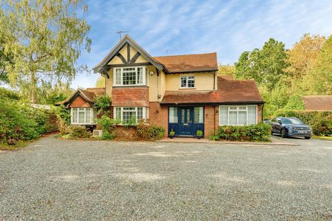 4 bedroom detached house for sale, Effingham Road, Copthorne, Crawley