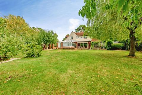 4 bedroom detached house for sale, Effingham Road, Copthorne, Crawley