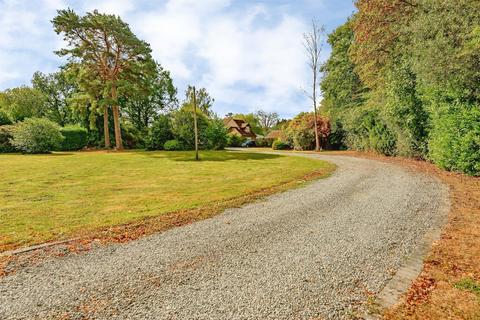 4 bedroom detached house for sale, Effingham Road, Copthorne, Crawley