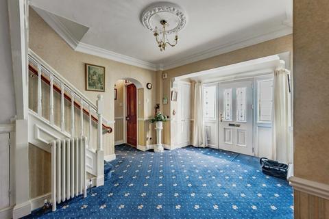 4 bedroom detached house for sale, Effingham Road, Copthorne, Crawley