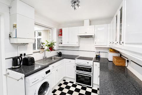 3 bedroom semi-detached bungalow for sale, Regent Close, Fleet GU51