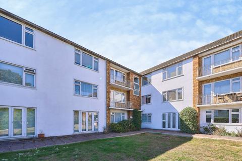 2 bedroom flat for sale, Snakes Lane, Woodford Green, IG8