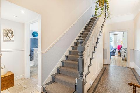 7 bedroom semi-detached house for sale, Twyford Avenue, London, W3