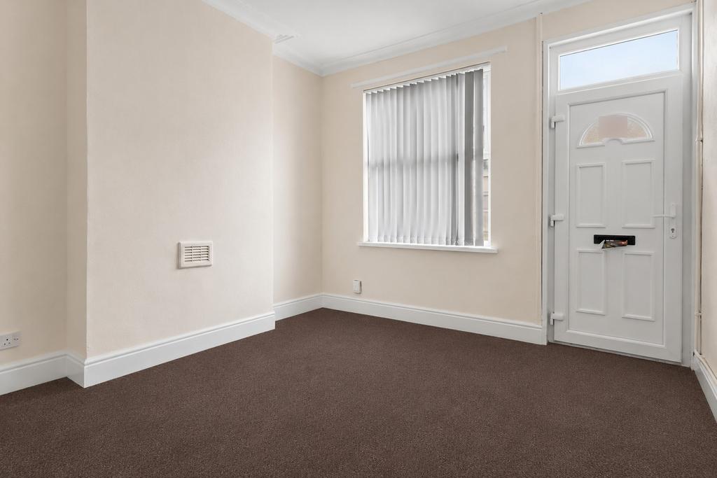 House in Nottingham - View 2