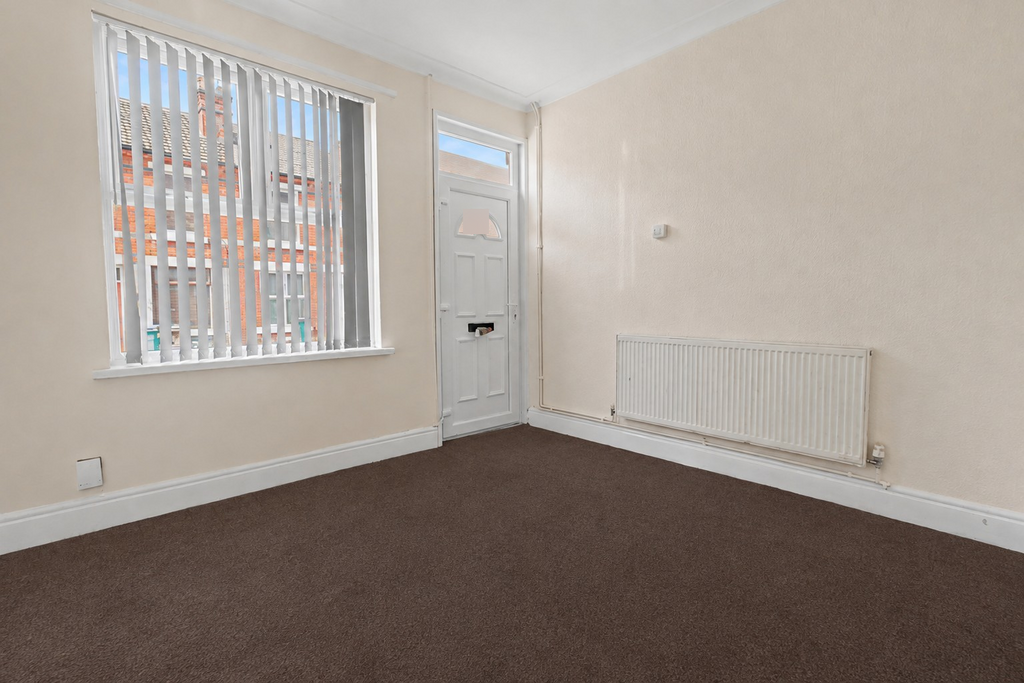 House in Nottingham - View 3