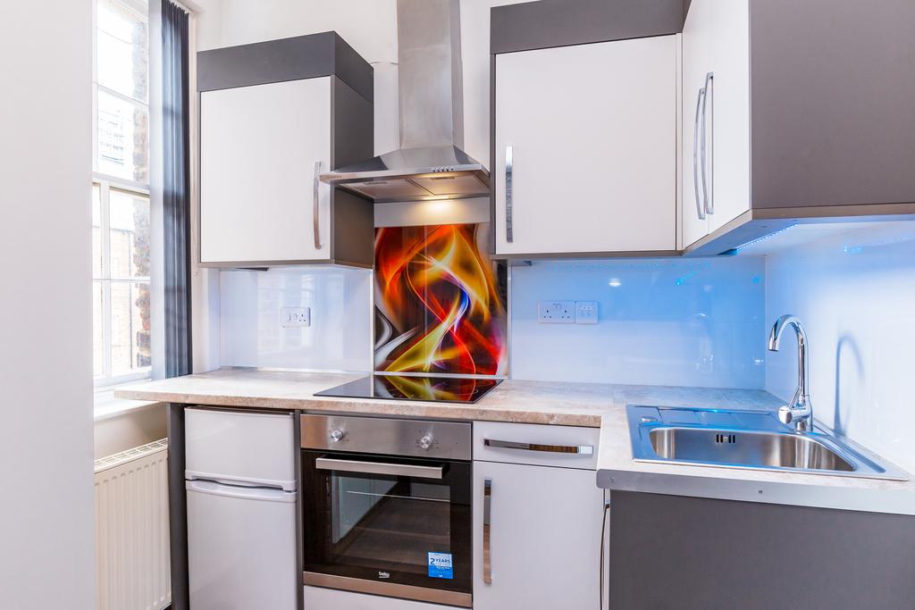 Apartment in Newcastle upon Tyne, Tyne and Wear - View 5