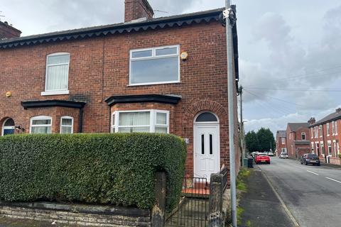 3 bedroom semi-detached house to rent, Egerton Street, Prestwich, M25