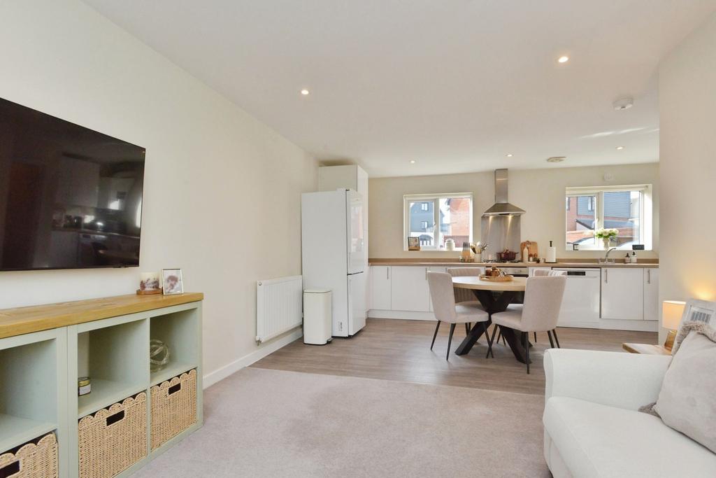 Apartment in Buckinghamshire - More