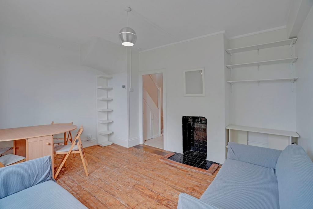 Apartment in London - View 3