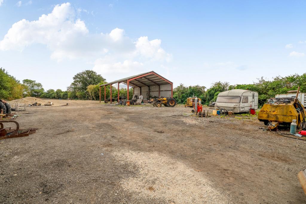 Land With Yard and Barn Lying To The East Of Cumnor Road, Filchampstead, Oxford - More