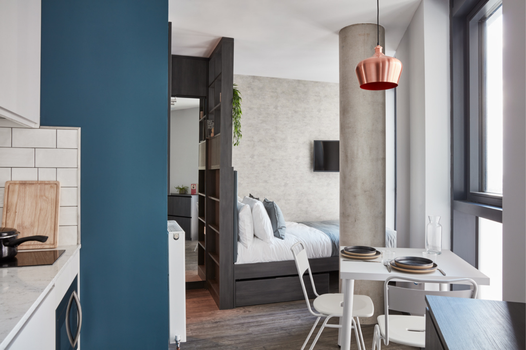Apartment in Canary Wharf, London - View 2