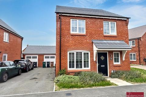 3 bedroom detached house for sale, Stroudley Drive, Midway, Swadlincote, DE11