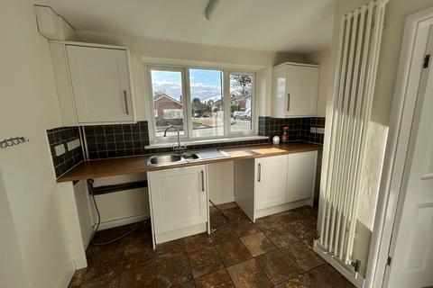 2 bedroom house to rent, The Deansway, Kidderminster, DY10