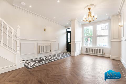 4 bedroom semi-detached house to rent, Brunswick Crescent, New Southgate, London, N11