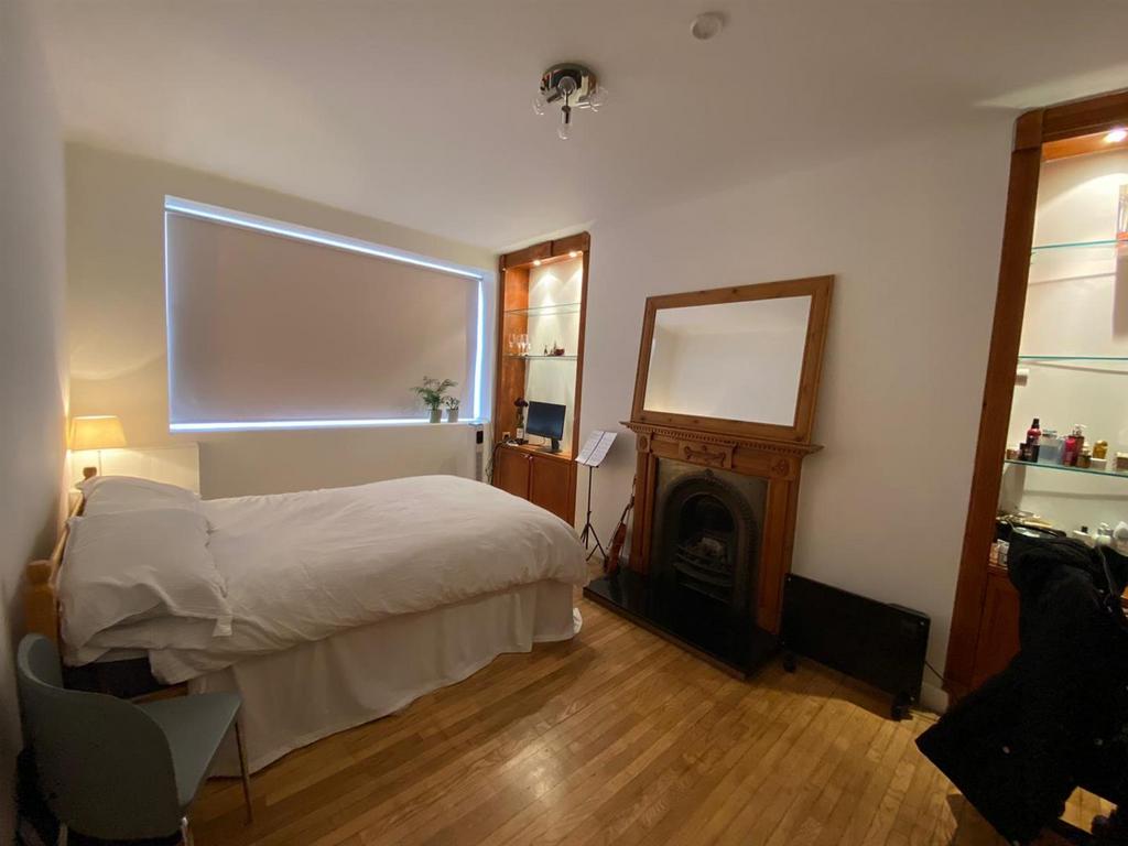 Apartment in London - View 2
