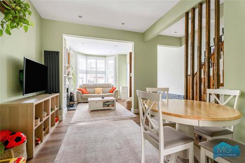 3 bedroom terraced house for sale, Long Lane, London, N3