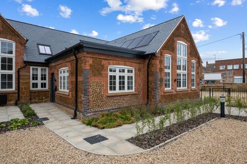 2 bedroom terraced house for sale, The Old School Yard, James Street, Hunstanton, Norfolk, PE36