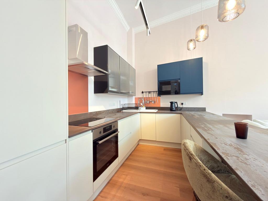 Apartment in London - View 4
