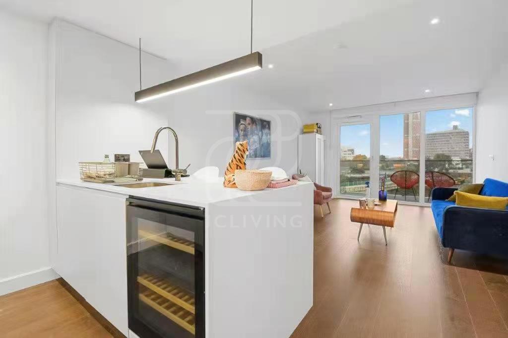 Apartment in London - View 3