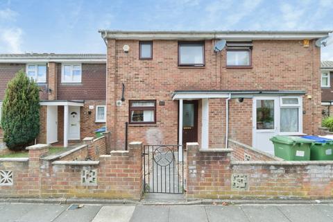 3 bedroom terraced house for sale, Whernside Close, London, SE28