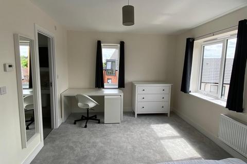 4 bedroom house to rent, Etteridge Drive, Derby, DE22