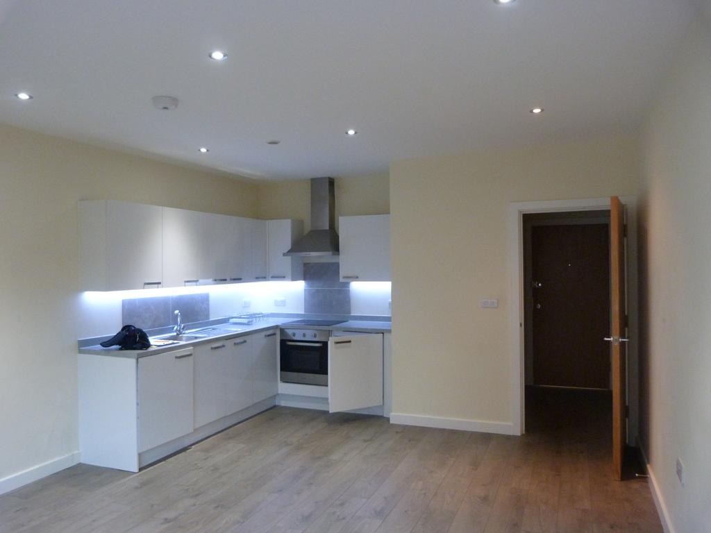 Apartment in Bromley - View 4
