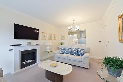 2 bedroom apartment for sale, Pinewood Place, Windsor, Berkshire, SL4