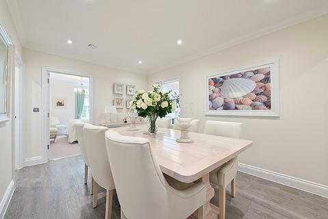 2 bedroom apartment for sale, Pinewood Place, Windsor, Berkshire, SL4