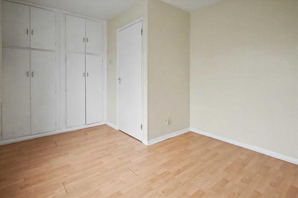 Apartment in Chiswick - More
