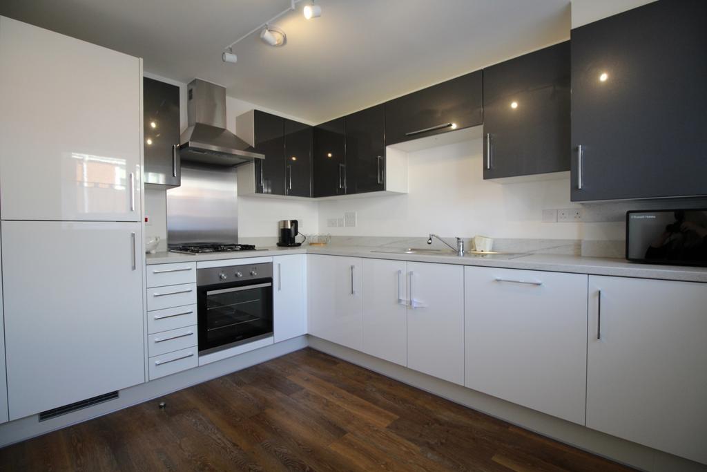 House in Dartford - View 2