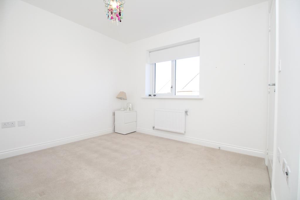 House in Dartford - View 5